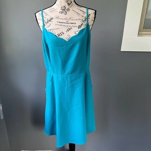 Market & Spruce Dresses & Skirts - Market & Spruce Teal spaghetti strap v-neck midi dress with scallop hem pockets